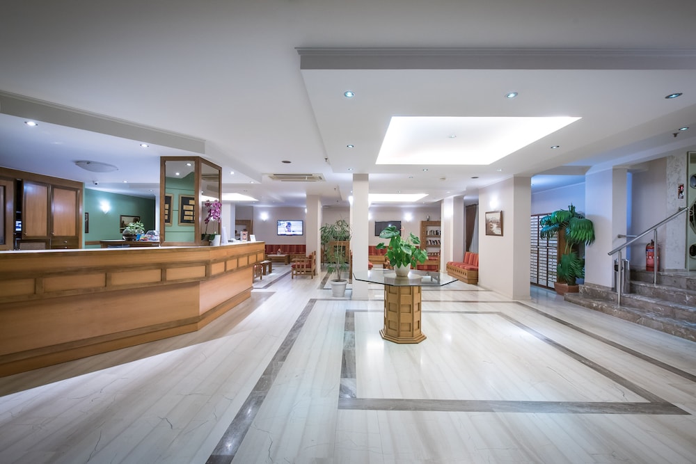 Odyssia Beach Hotel — Hotel building in Rethymnon