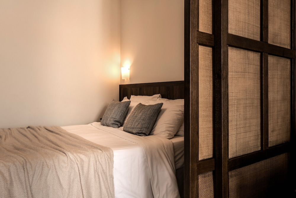 Planos Deluxe — Hotel rooms in Tsilivi, Ionian Islands