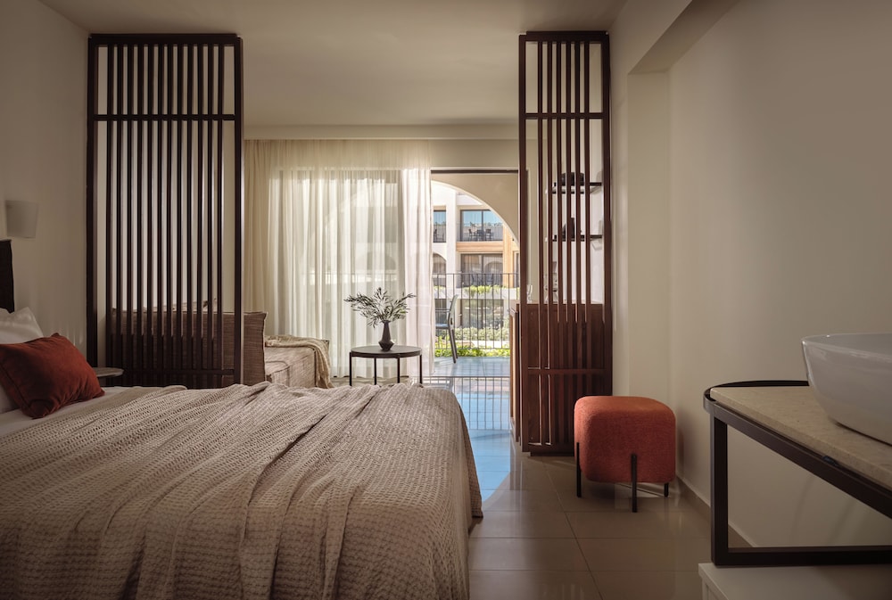 Planos Deluxe — Hotel rooms in Tsilivi, Ionian Islands