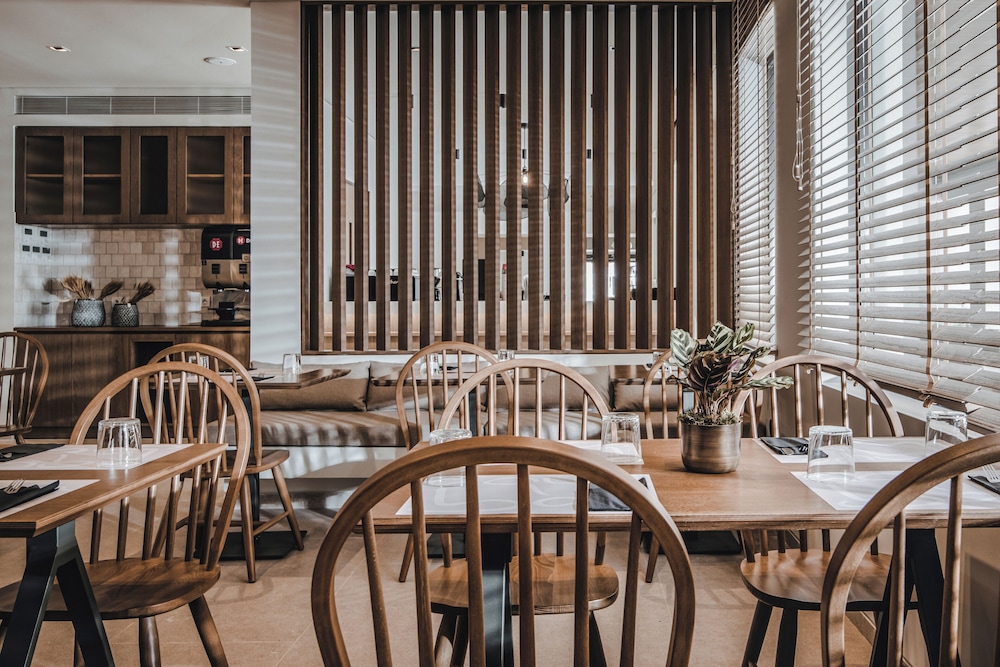 Planos Deluxe — Restaurant & bars in Tsilivi, Ionian Islands