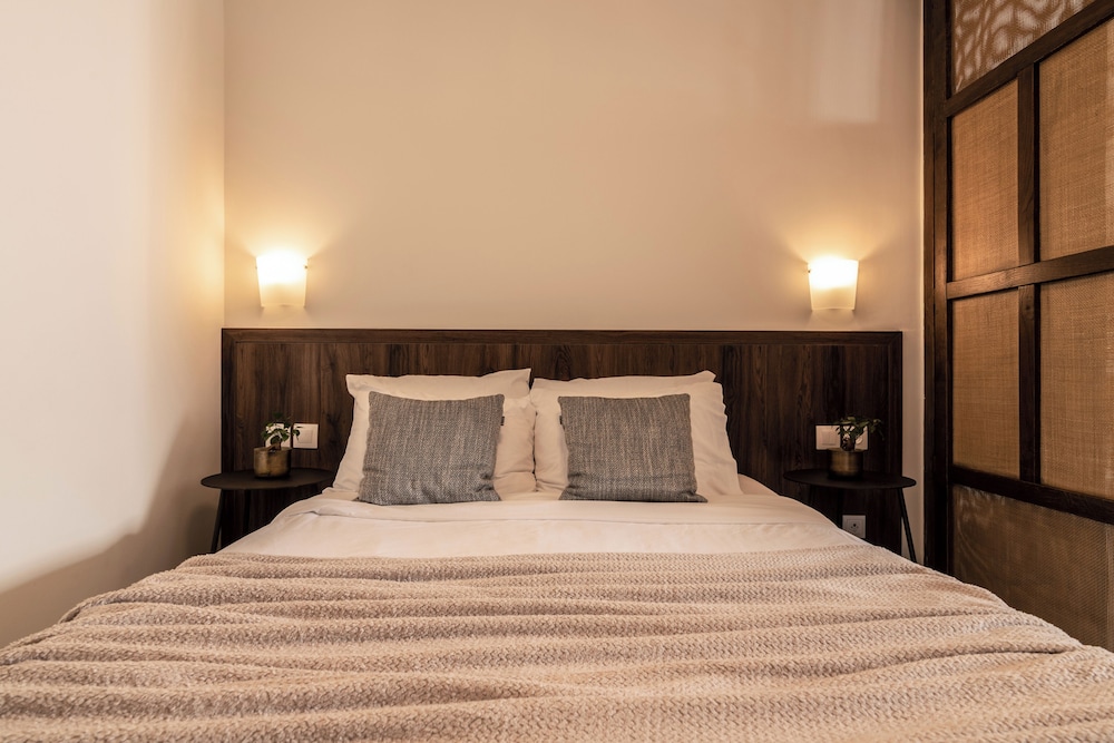 Planos Deluxe — Hotel rooms in Tsilivi, Ionian Islands