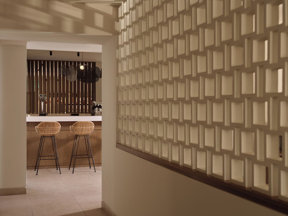 Planos Deluxe — Restaurant & bars in Tsilivi, Ionian Islands