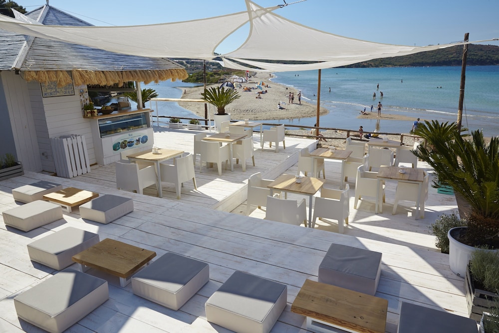 Residence Hotel Lu Nibareddu — Restaurant & bars in Loiri Porto San Paolo, Sardinia