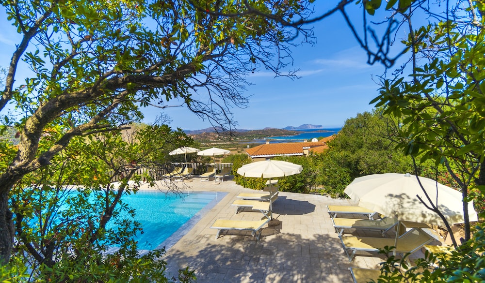 Residence Hotel Lu Nibareddu — Swimming pool in Loiri Porto San Paolo, Sardinia