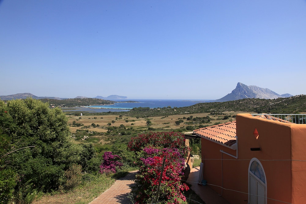 Residence Hotel Lu Nibareddu — Attractions in the area in Loiri Porto San Paolo, Sardinia