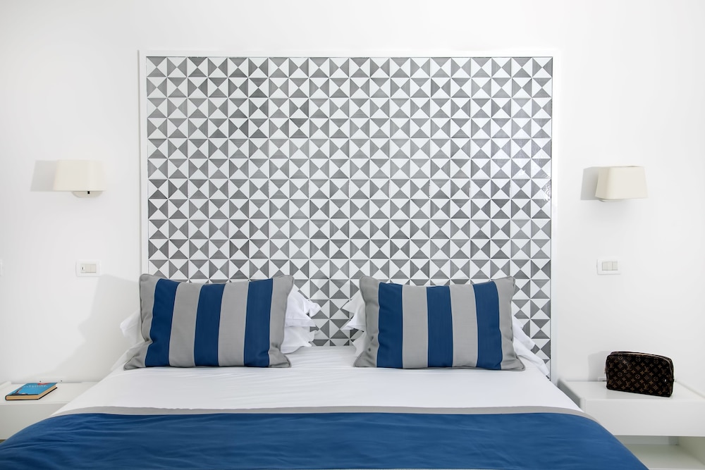 Hotel Miramare — Hotel rooms in Sorrento, Campania