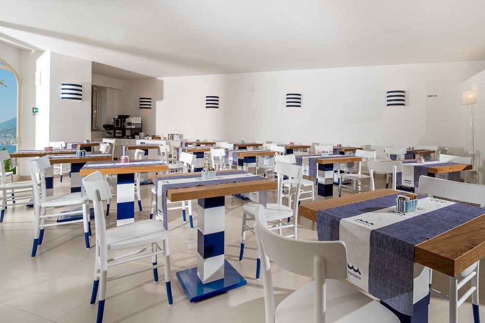 Hotel Miramare — Restaurant & bars in Sorrento, Campania
