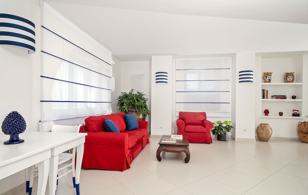 Hotel Miramare — Hotel rooms in Sorrento, Campania