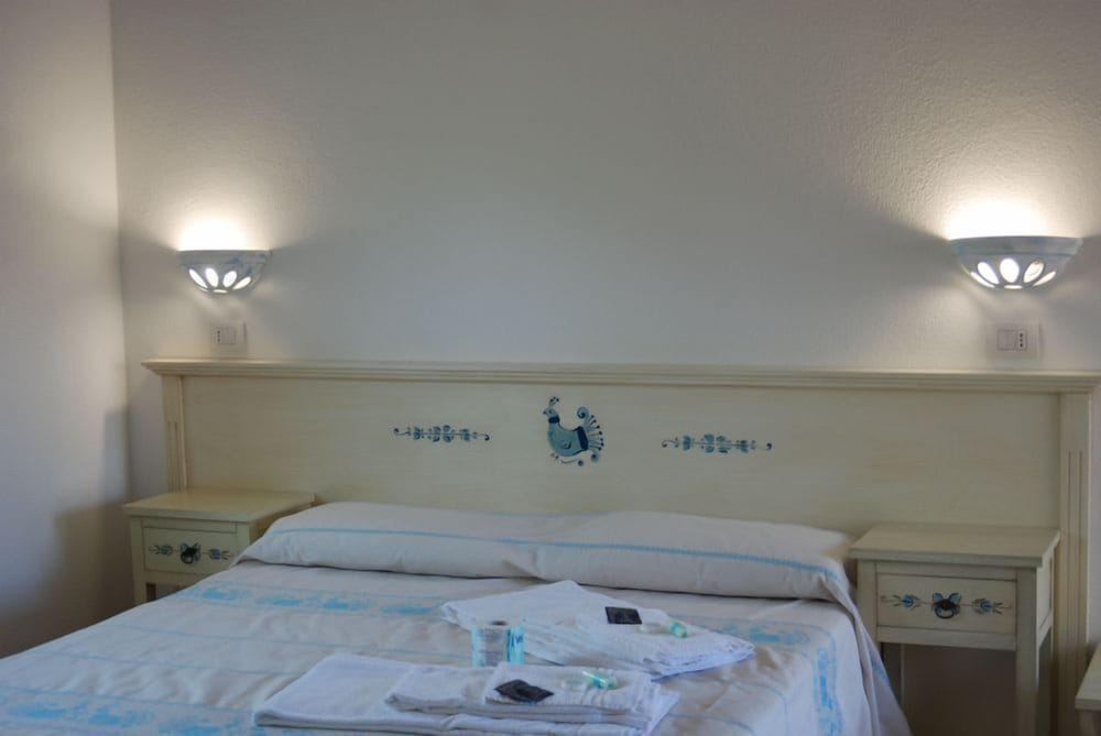 Hotel Rocce Sarde — Hotel rooms in Olbia, Sardinia