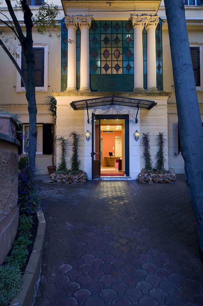 Hotel Rome Garden — Hotel building in Rome, Lazio