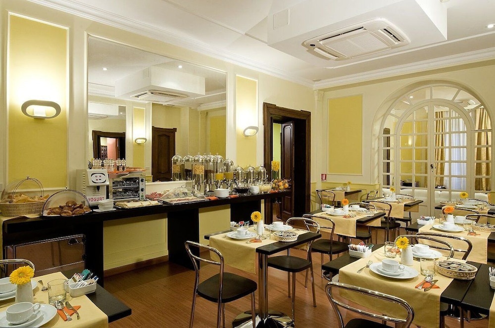 Hotel Rome Garden — Restaurant & bars in Rome, Lazio