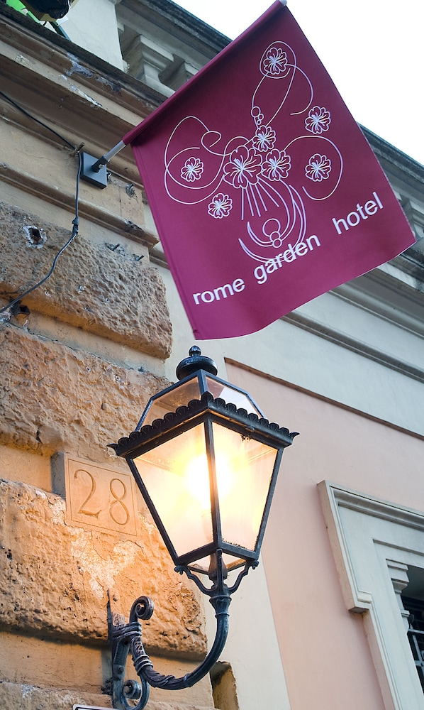 Hotel Rome Garden — Hotel building in Rome, Lazio