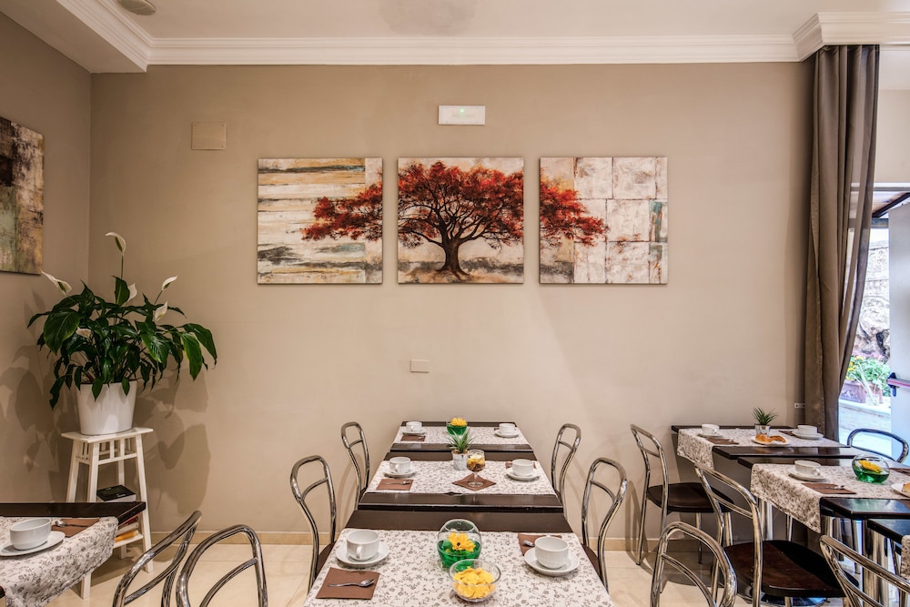 Hotel Rome Garden — Restaurant & bars in Rome, Lazio