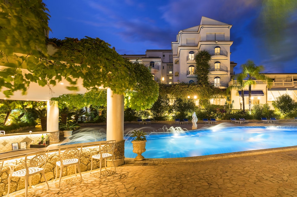 Sant Alphio Garden Hotel & Spa — Swimming pool in Giardini Naxos, Sicily