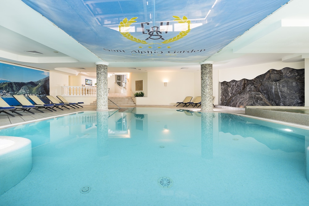 Sant Alphio Garden Hotel & Spa — Swimming pool in Giardini Naxos, Sicily