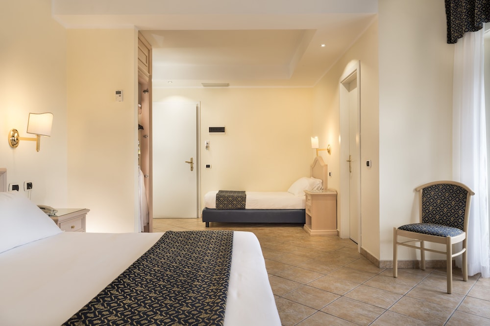 Sant Alphio Garden Hotel & Spa — Hotel rooms in Giardini Naxos, Sicily