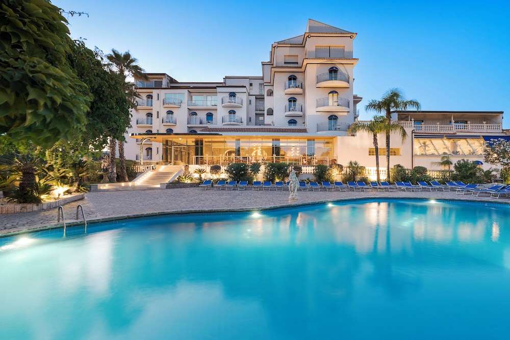 Sant Alphio Garden Hotel & Spa — Swimming pool in Giardini Naxos, Sicily
