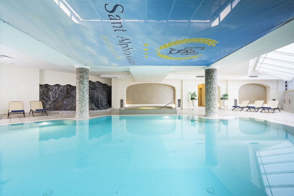 Sant Alphio Garden Hotel & Spa — Swimming pool in Giardini Naxos, Sicily