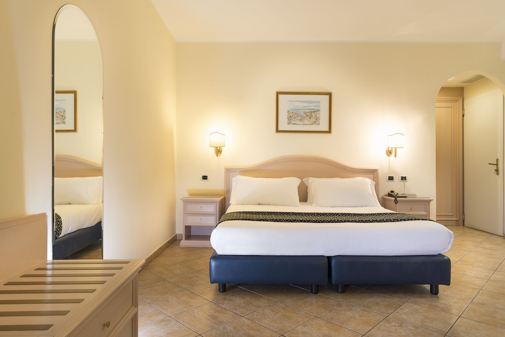 Sant Alphio Garden Hotel & Spa — Hotel rooms in Giardini Naxos, Sicily