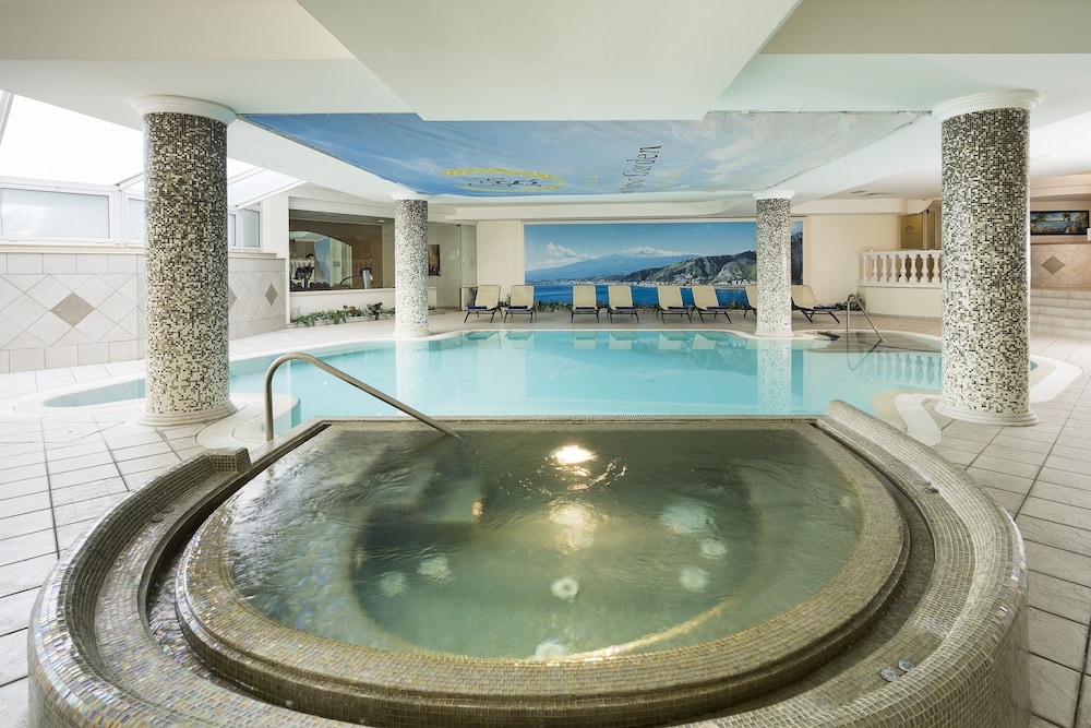 Sant Alphio Garden Hotel & Spa — Swimming pool in Giardini Naxos, Sicily