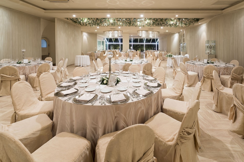 Sant Alphio Garden Hotel & Spa — Hotel building in Giardini Naxos, Sicily