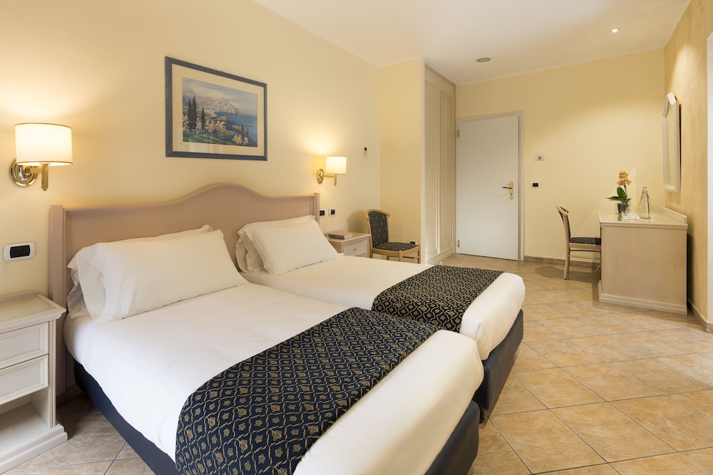 Sant Alphio Garden Hotel & Spa — Hotel rooms in Giardini Naxos, Sicily