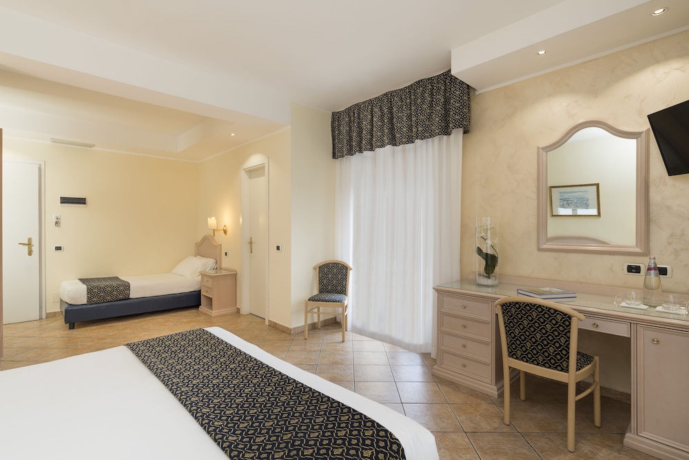 Sant Alphio Garden Hotel & Spa — Hotel rooms in Giardini Naxos, Sicily