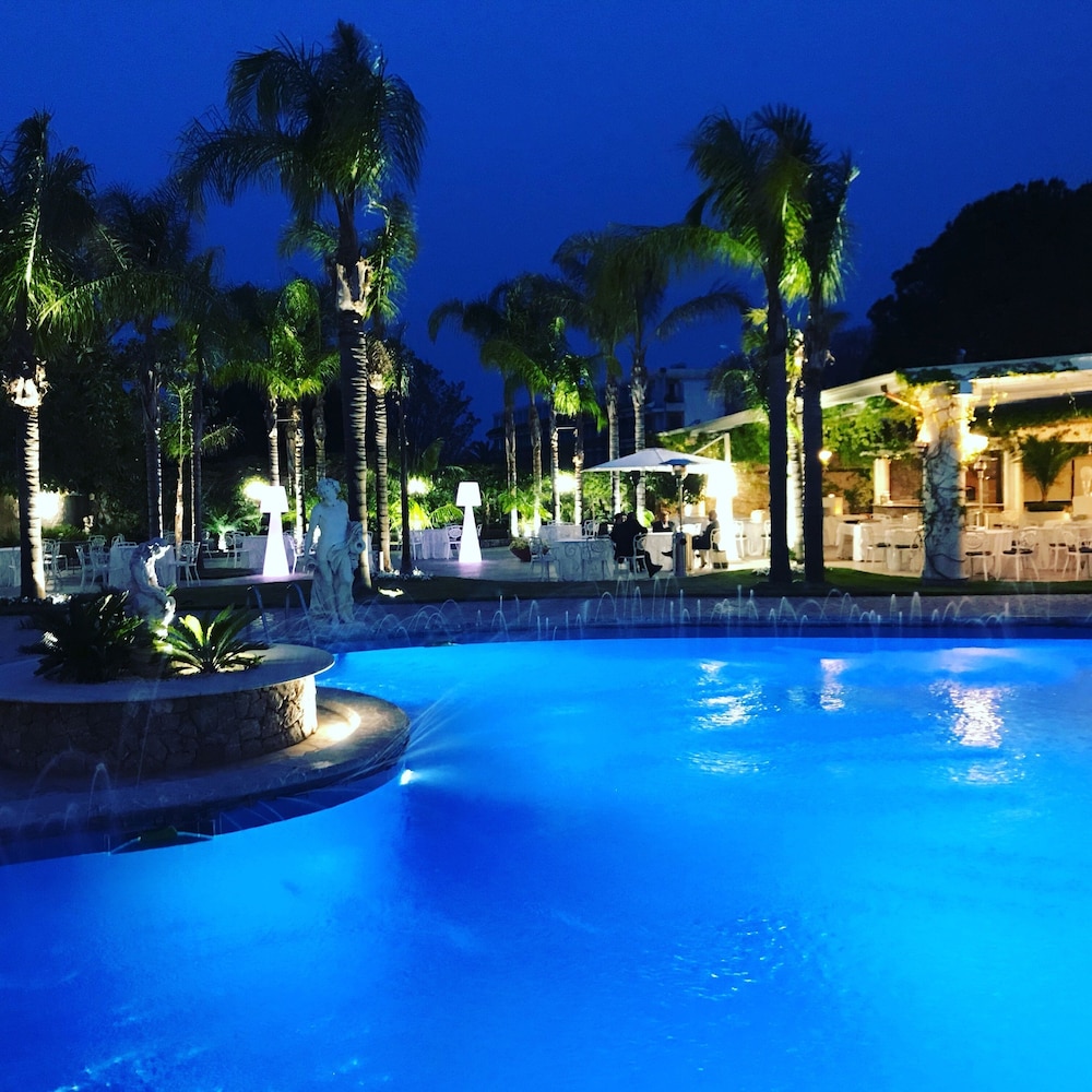 Sant Alphio Garden Hotel & Spa — Swimming pool in Giardini Naxos, Sicily