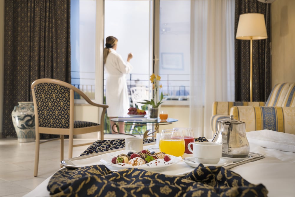 Sant Alphio Garden Hotel & Spa — Hotel rooms in Giardini Naxos, Sicily