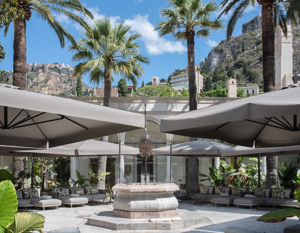 San Domenico Palace, Taormina, A Four Seasons Hotel — Hotel building in Taormina, Sicily