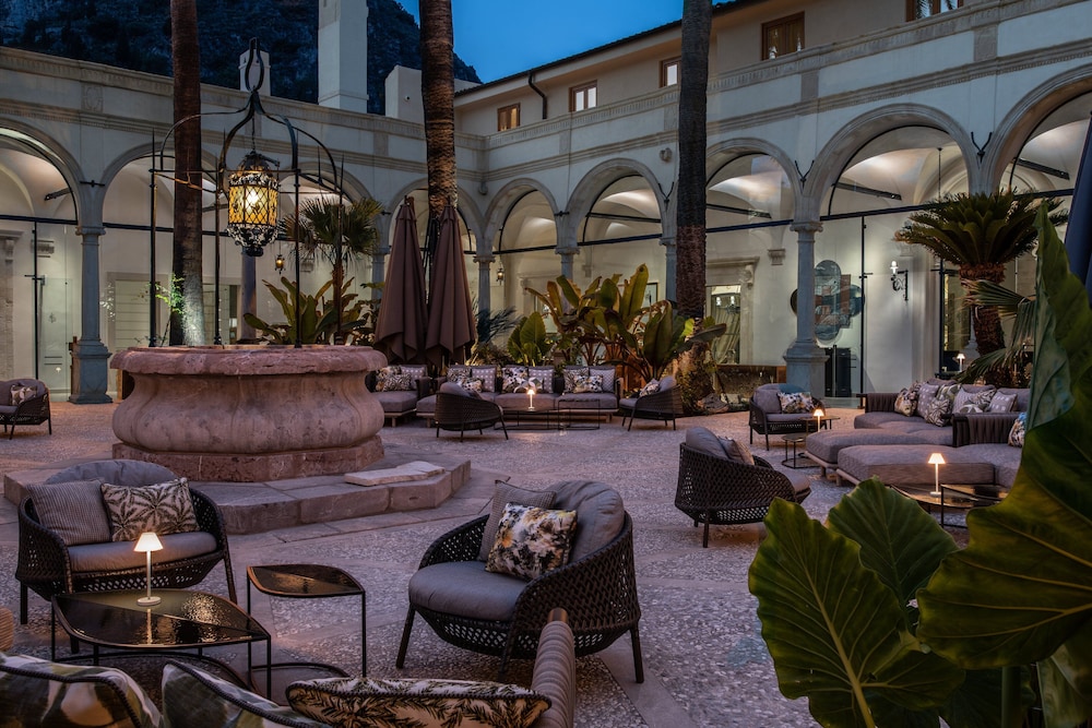 San Domenico Palace, Taormina, A Four Seasons Hotel — Hotel building in Taormina, Sicily