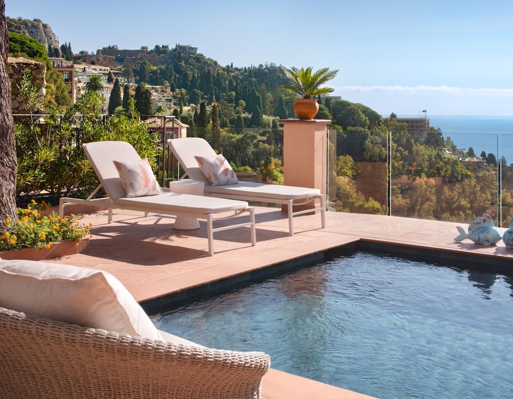 San Domenico Palace, Taormina, A Four Seasons Hotel — Swimming pool in Taormina, Sicily