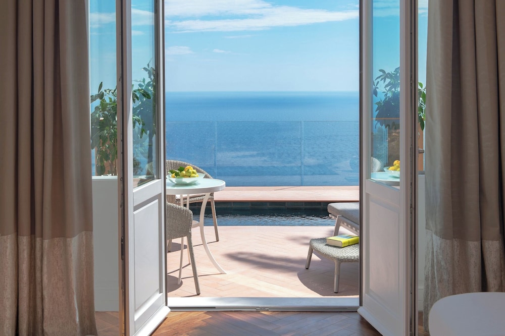 San Domenico Palace, Taormina, A Four Seasons Hotel — Swimming pool in Taormina, Sicily