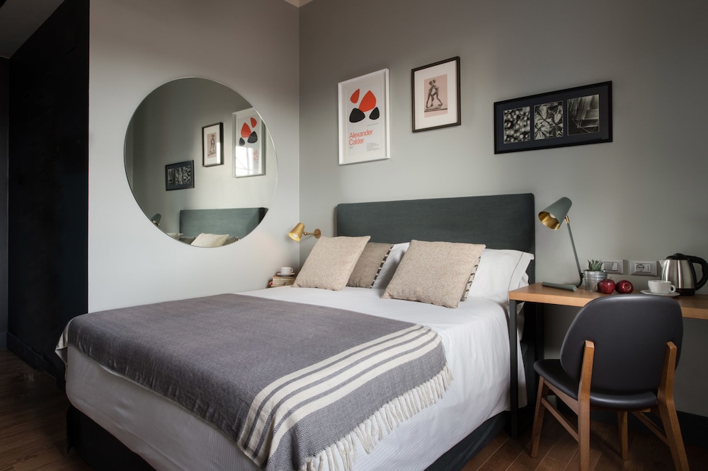 c-hotels Joy — Hotel rooms in Florence, Tuscany