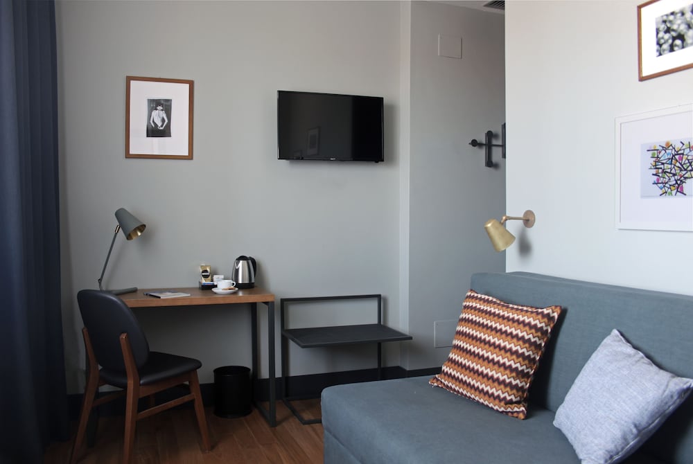 c-hotels Joy — Hotel rooms in Florence, Tuscany
