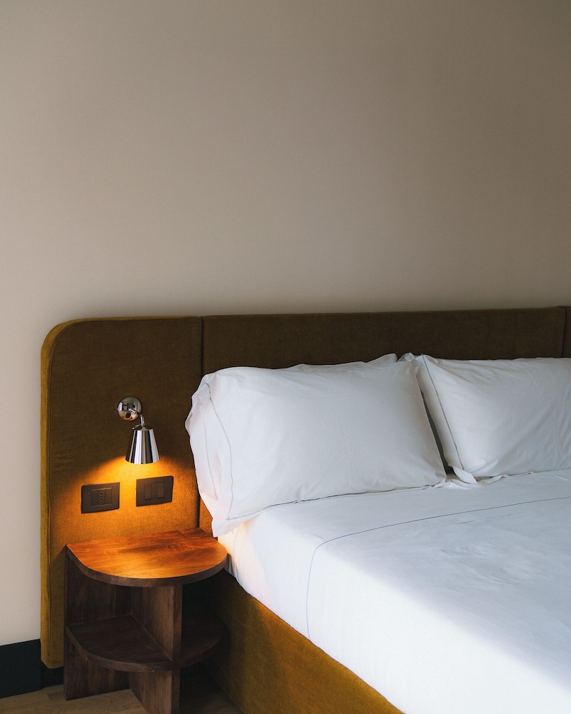 c-hotels Joy — Hotel rooms in Florence, Tuscany