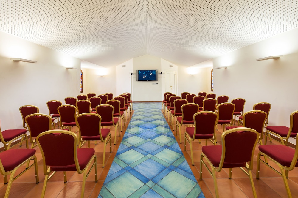 Hotel Santa Gilla — Shared spaces in Capoterra, Sardinia