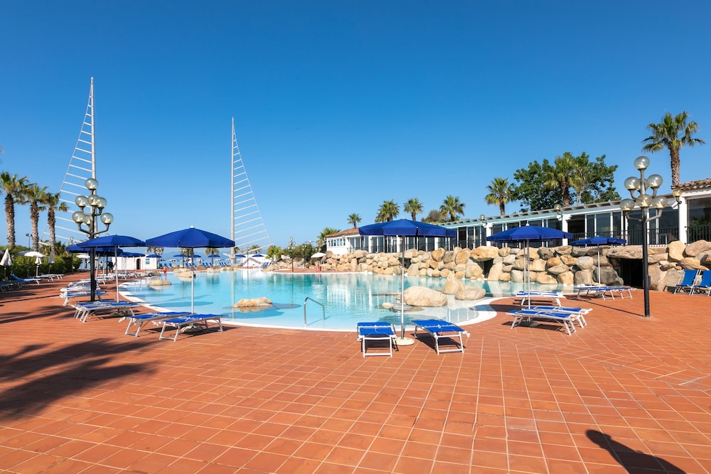 Phi Hotel Sighientu - zdjęcie 3