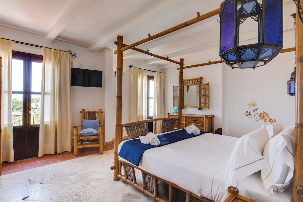 Phi Hotel Sighientu — Hotel rooms in Quartu Sant'Elena, Sardinia