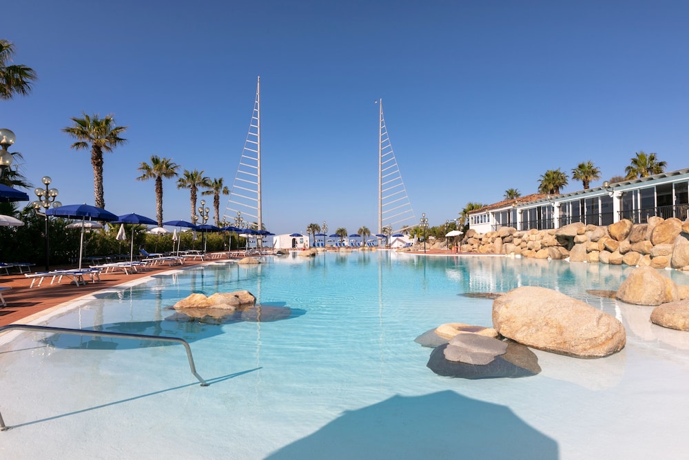 Phi Hotel Sighientu - zdjęcie 2