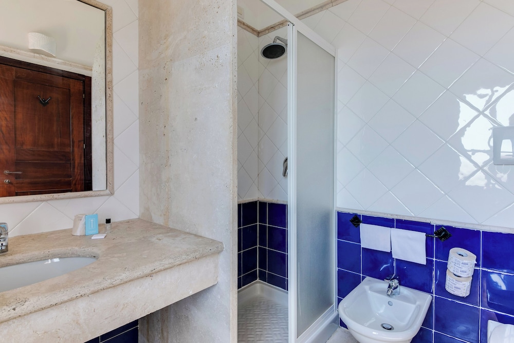 Phi Hotel Sighientu — Hotel rooms in Quartu Sant'Elena, Sardinia