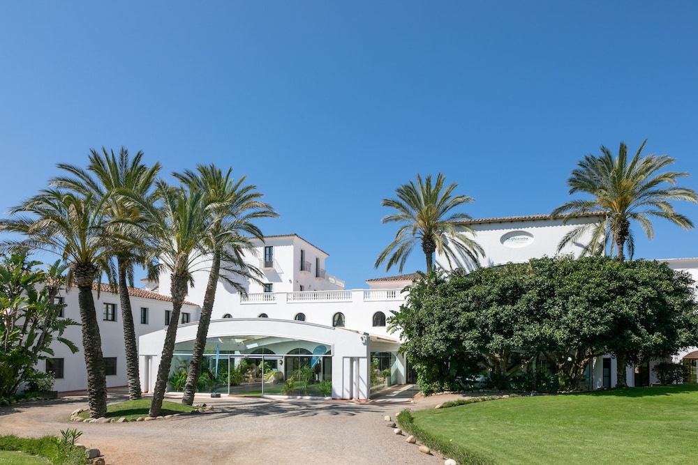 Phi Hotel Sighientu — Hotel building in Quartu Sant'Elena, Sardinia