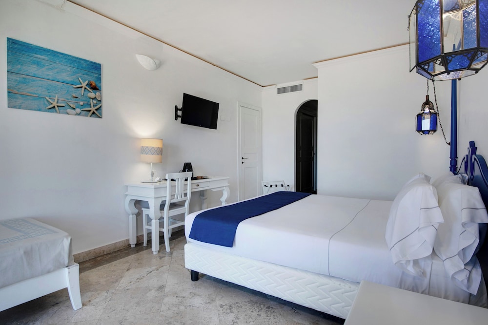 Phi Hotel Sighientu — Hotel rooms in Quartu Sant'Elena, Sardinia