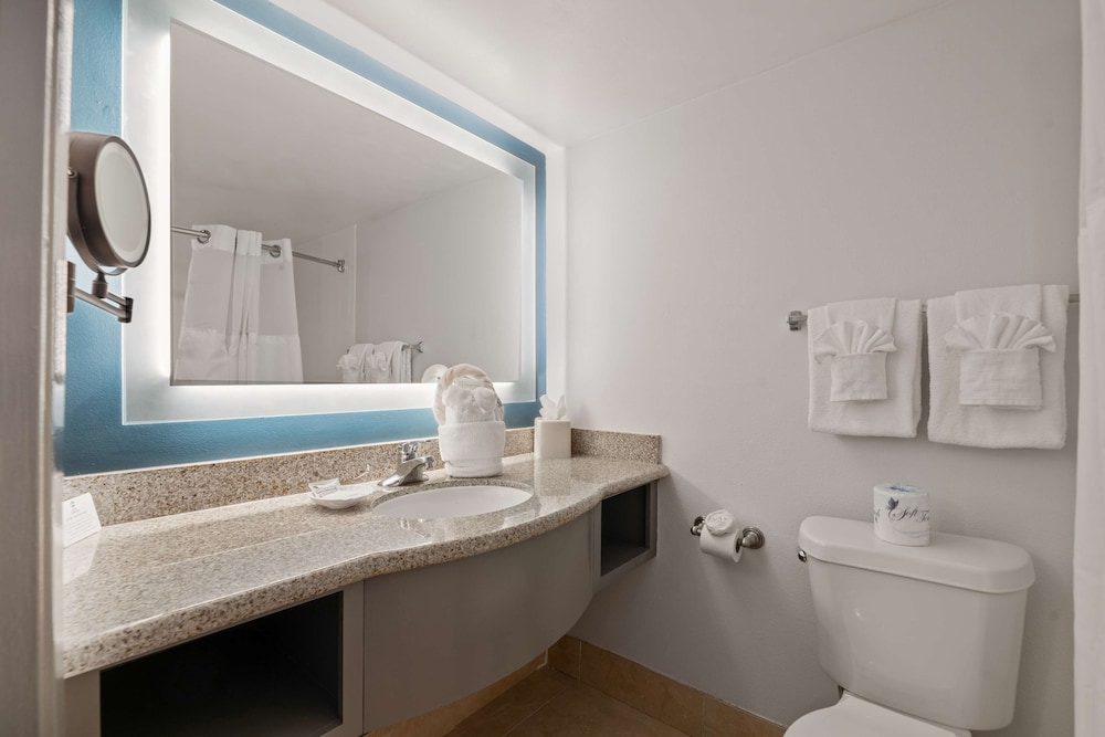 Best Western Orlando Gateway Hotel — Hotel rooms in Orlando, Florida
