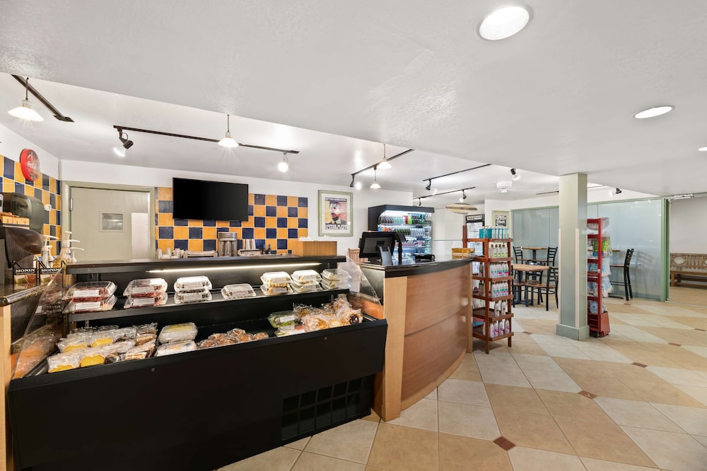 Best Western Orlando Gateway Hotel — Restaurant & bars in Orlando, Florida