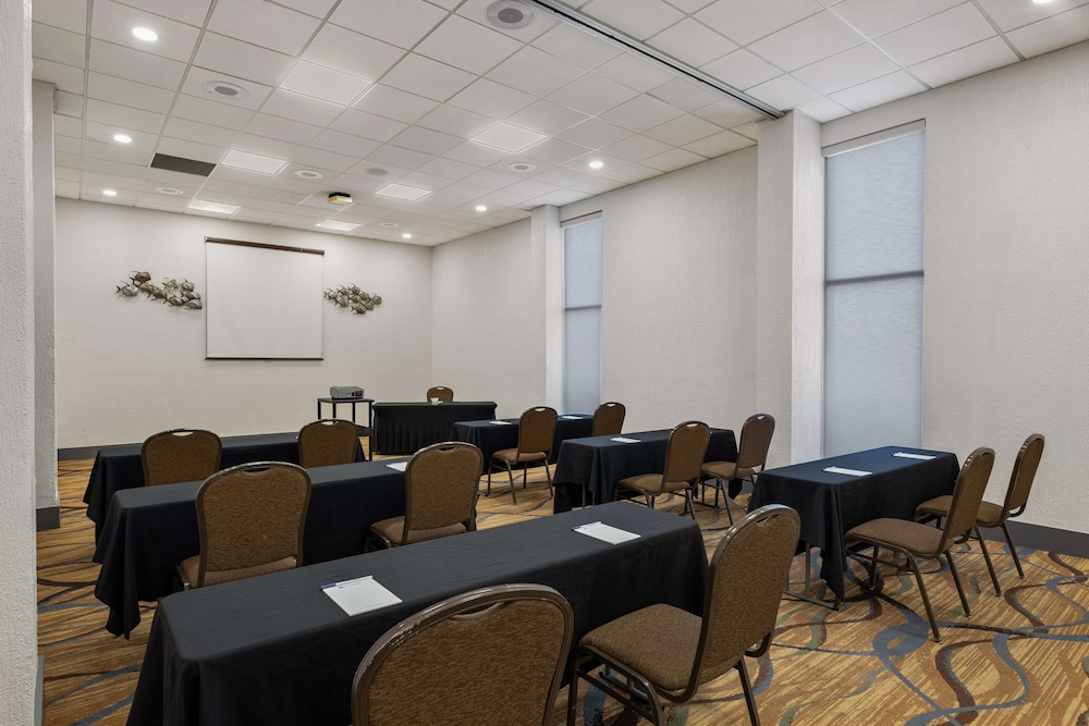 Best Western Orlando Gateway Hotel — Hotel building in Orlando, Florida