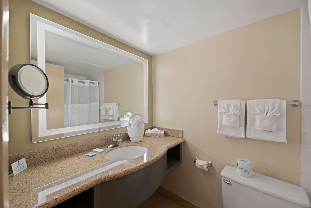 Best Western Orlando Gateway Hotel — Hotel rooms in Orlando, Florida