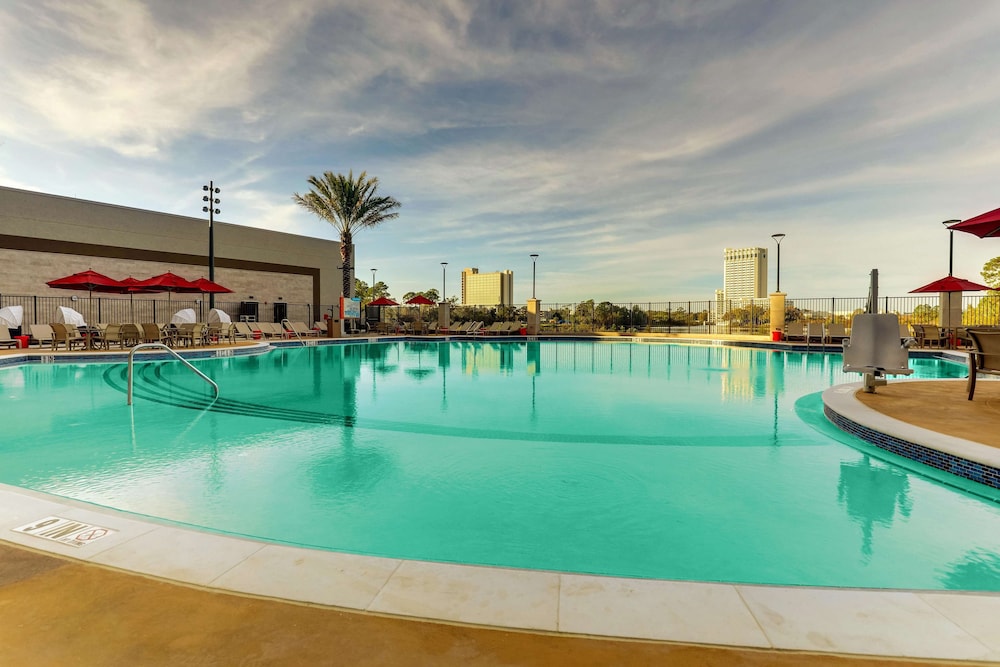 Drury Plaza Hotel Orlando - Disney Springs Area — Swimming pool in Lake Buena Vista, Florida