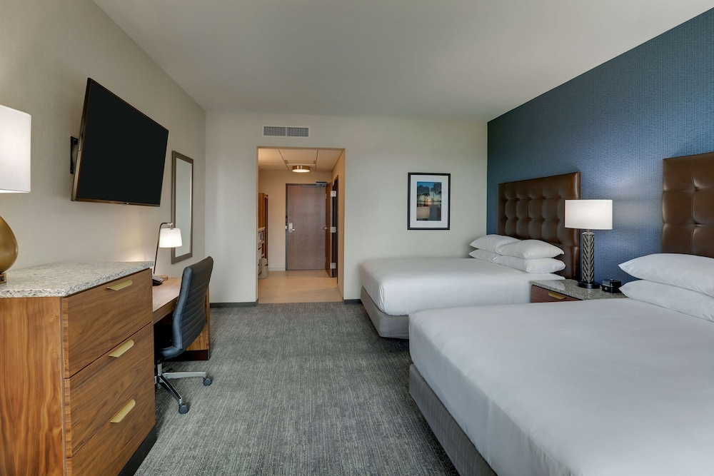 Drury Plaza Hotel Orlando - Disney Springs Area — Hotel rooms in Lake Buena Vista, Florida