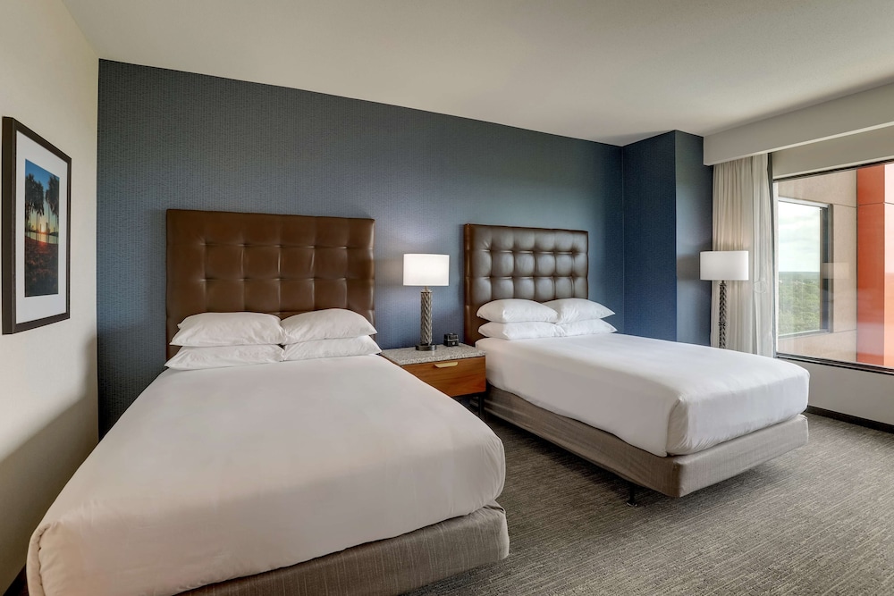 Drury Plaza Hotel Orlando - Disney Springs Area — Hotel rooms in Lake Buena Vista, Florida